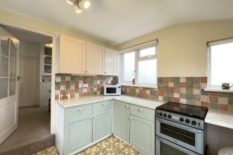 Bowden Park Road 47 Kitchen 2.jpg