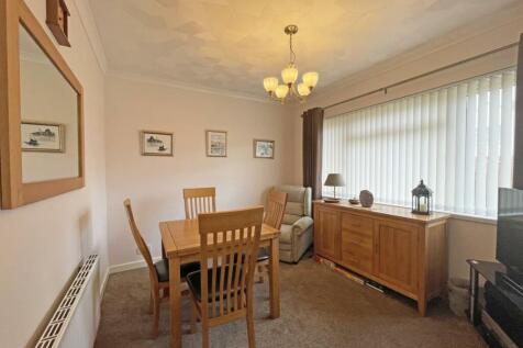 Kingswear Crescent 8 - Dining Area.jpg