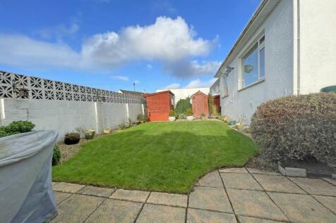 Kingswear Crescent 8 - Garden 2.jpg
