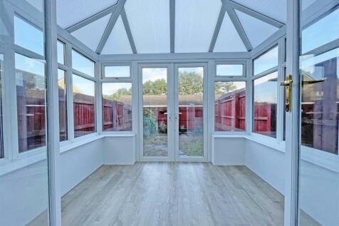 Temeraire Road 22 Conservatory.jpg