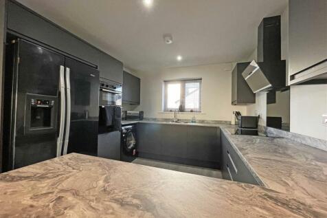 Lilford Gardens 20a - Kitchen.jpg