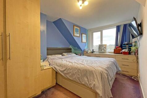 Fort Austin Avenue 149 - Master Bedroom.jpg