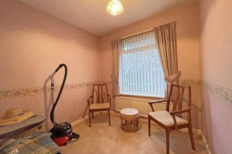 Yeomans Way 18 Bed 3.jpg