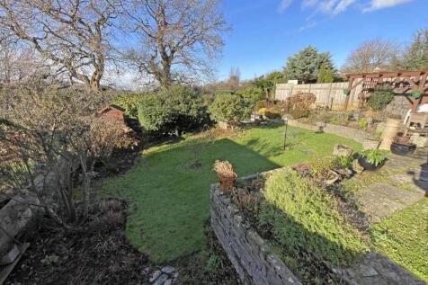Yeomans Way 18 Garden 3.jpg