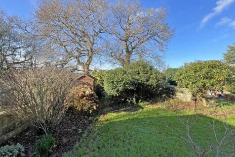 Yeomans Way 18 Garden 5.jpg