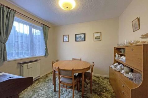 Severn Place 88 - Dining Room 1.jpg