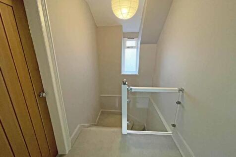 Hotham Place 15 Landing.jpg