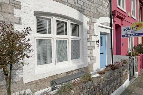 Hotham Place 15 New Front Garden.jpg