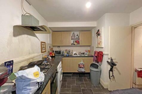 Salisbury Road 94c Kitchen Dining Room.jpg