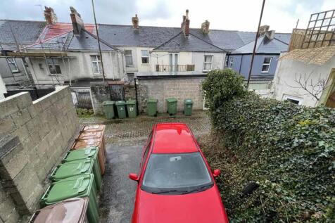Salisbury Road 94c Parking.jpg