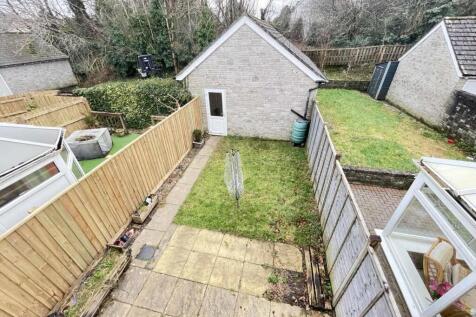 Temeraire Road 57 Garden.jpg