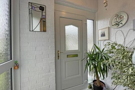 Fort Austin Avenue - Porch.jpg