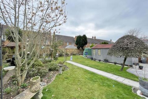Crownhill Road 273 - Garden Front Page.jpg