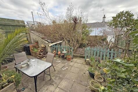 Alexandra Road 126 - Garden Front.jpg