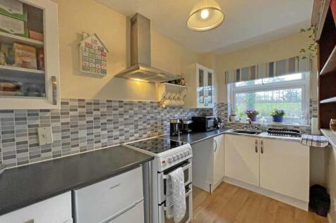Whitleigh Avenue 64 Kitchen.jpg