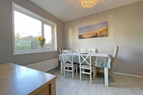 Blandford Road 249 Dining Area.jpg