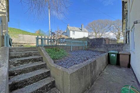 Blandford Road 249 Garden 1...jpg