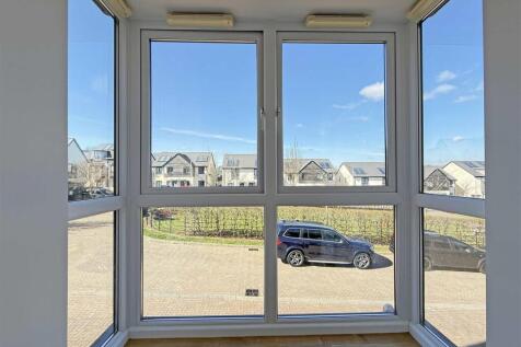Cobham Close 14 - View.jpg
