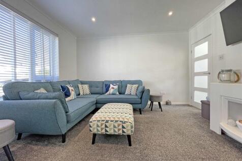 Pike Road 10 - Lounge Side.jpg