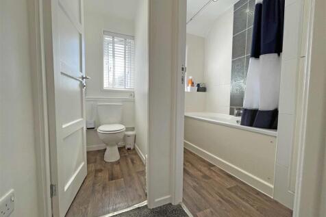 Pike Road 10 - Bathroom WC.jpg