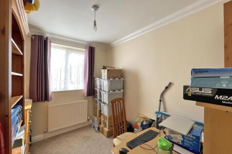 Austin Crescent 292 - Bed 2.jpg