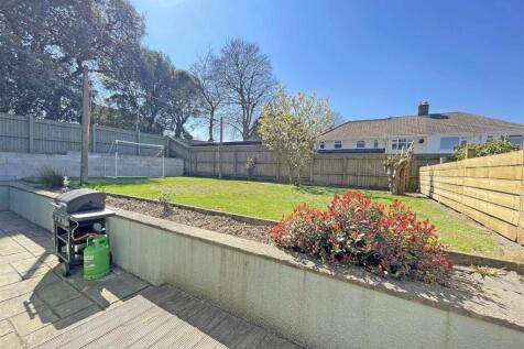 Great Berry Road 52 - Garden and Patio.jpg