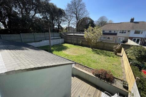 Great Berry Road 52 - Garden View.jpg