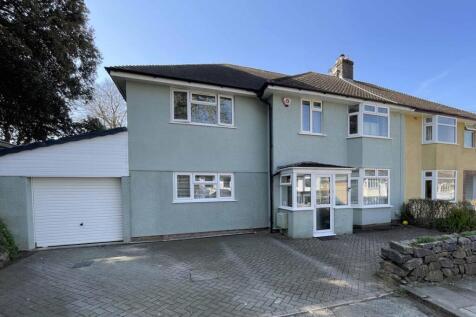Great Berry Road 52 - Front 1.jpg