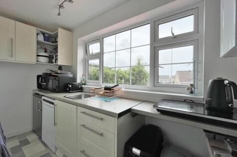 Mardon Close 15 - Annexe Kitchen.jpg