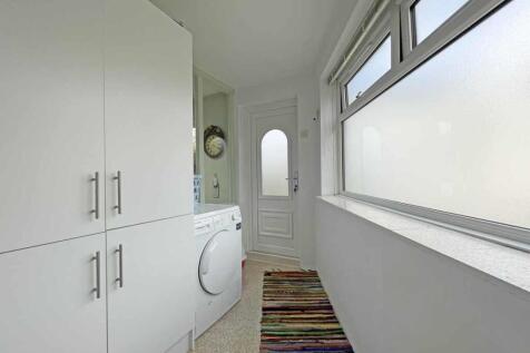 Vicarage Gardens 11 - New Utility.jpg
