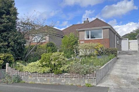 Vicarage Gardens 11 - New Front...jpg