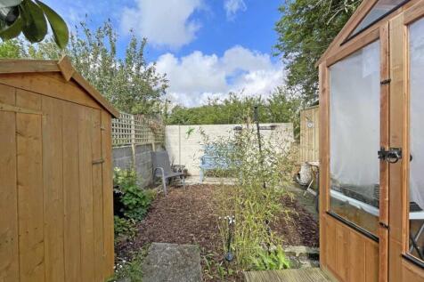 Vicarage Gardens 11 - New Garden 5...jpg