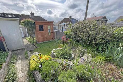 Vicarage Gardens 11 - New Garden.jpg
