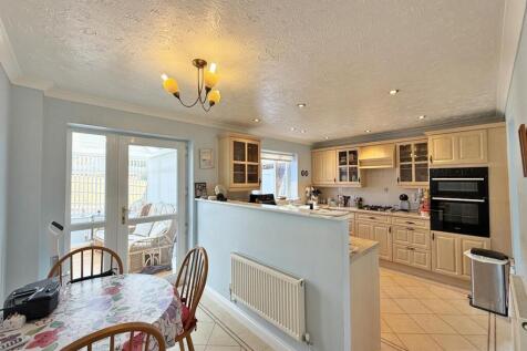 The Hollows 5 - Kitchen FRONT PAGE.jpg
