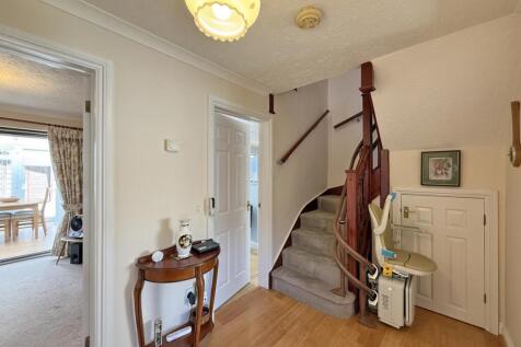 The Hollows 5 - Hallway.jpg