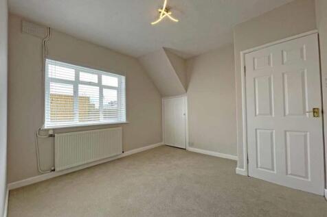 Bowden Park Road 21 Dining Room.jpg