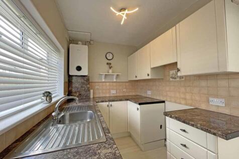 Bowden Park Road 21 Kitchen 2.jpg
