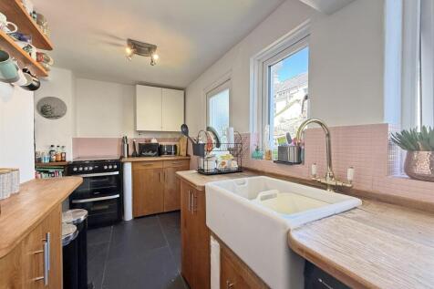 Cotehele Avenue 90 - Kitchen FP.jpg