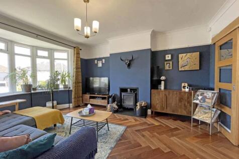 Beacon Down Avenue 40 - Lounge 2.jpg