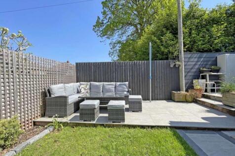 Beacon Down Avenue 40 - Garden 5.jpg
