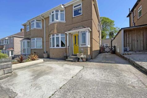Beacon Down Avenue 40 - Driveway.jpg