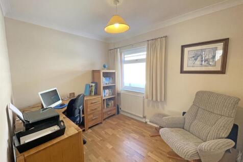 Briarleigh Close 21 Bed 3.....jpg