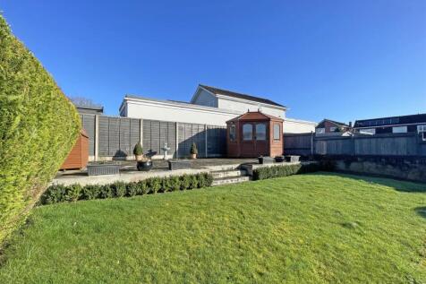 Briarleigh Close 21 Garden 3.jpg