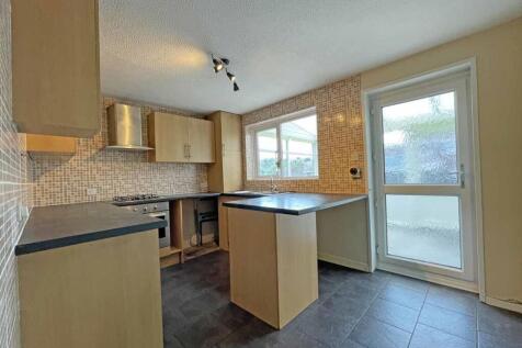Rigdale Close 71 - Kitchen.jpg