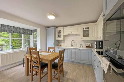 Temeraire Road 2 - Kitchen 1.jpg