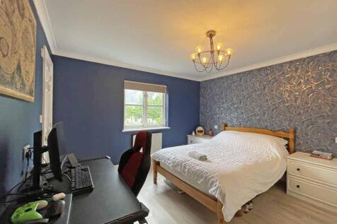 Temeraire Road 2 - Bed 2...jpg