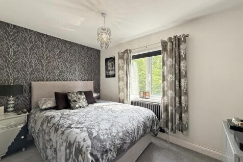 Erlstoke Close 81 - Bed 2.jpg