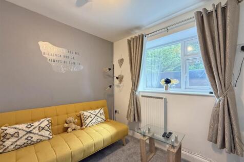 Erlstoke Close 81 - Bed 4 b.jpg