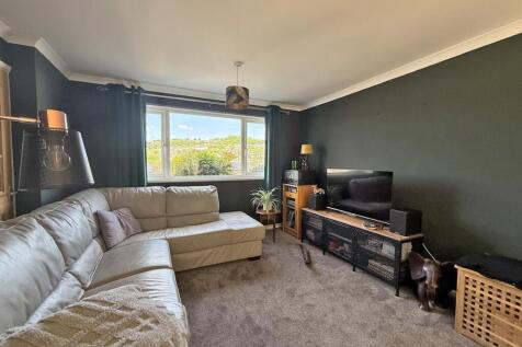Mersey Close 66 - Lounge FP.jpg