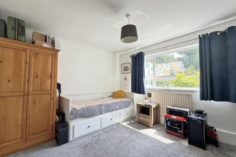 Mersey Close 66 - Bed 1.jpg